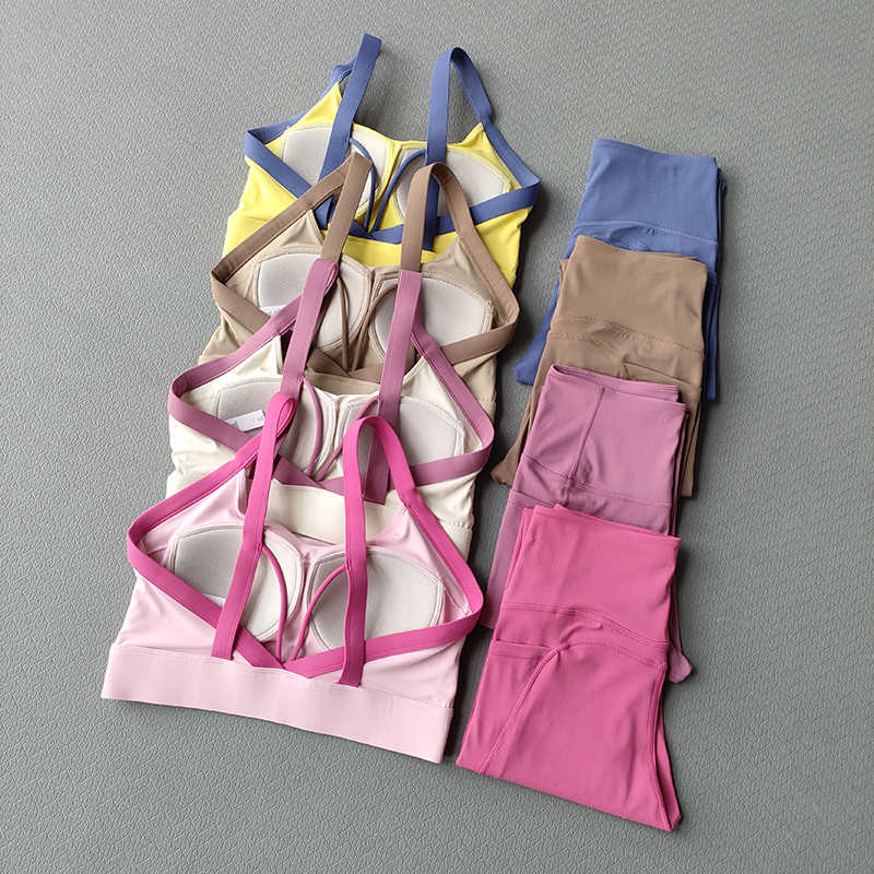Yoga set, high-intensity yoga  - Fitness & Nutrition Lab ulasan dan harga