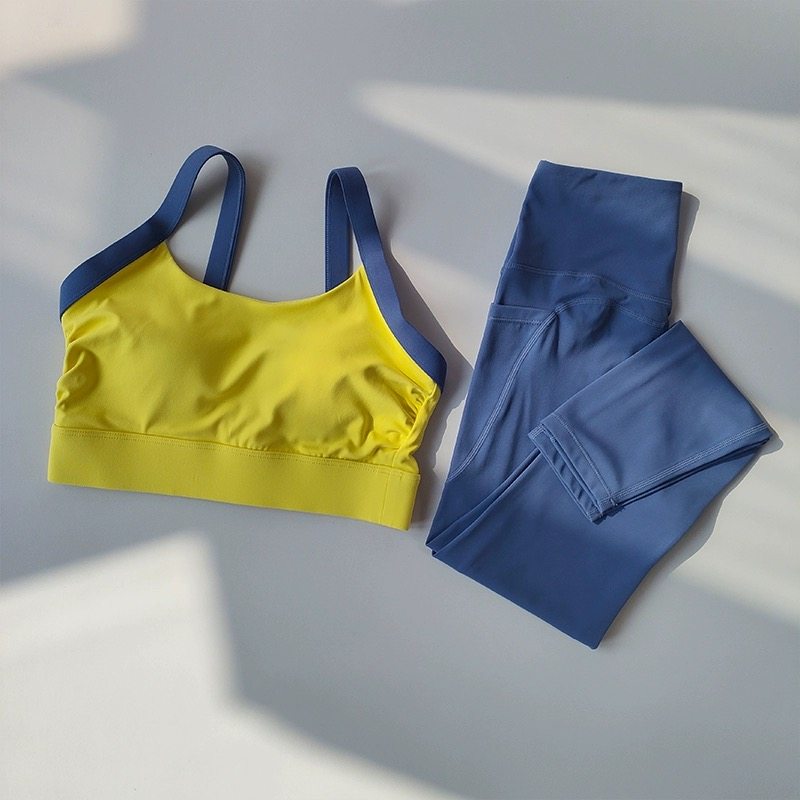 Yoga set, high-intensity yoga  - Fitness & Nutrition Lab ulasan dan harga