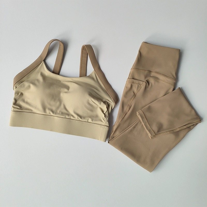 Yoga set, high-intensity yoga  - Fitness & Nutrition Lab ulasan dan harga